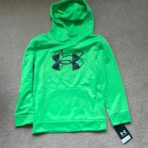 Under armour. Sweatshirt. New. Size 7